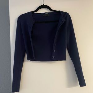 Forever 21 navy blue cropped sweater.